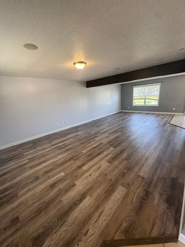 Foto del edificio - 3917 Stanton Hall Pkwy