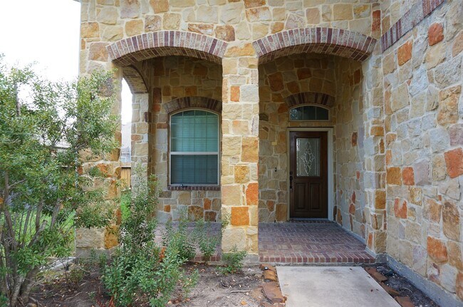 Foto del edificio - 6015 Mystic Berry Dr