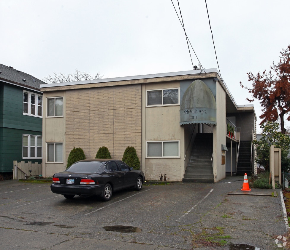 Primary Photo - Nob Villa Apts.