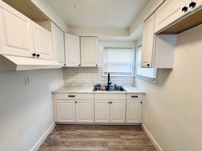 Foto del edificio - 3 Bedroom 1 Bath Welcome Section 8