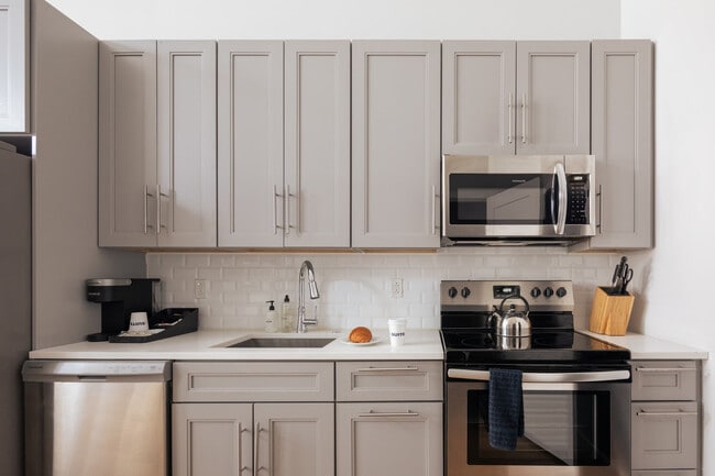 Building Photo - 222-24 Vine St