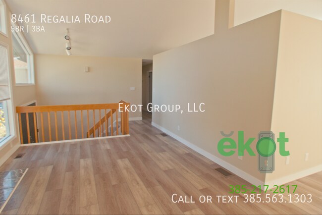 Foto del edificio - 8461 Regalia Rd