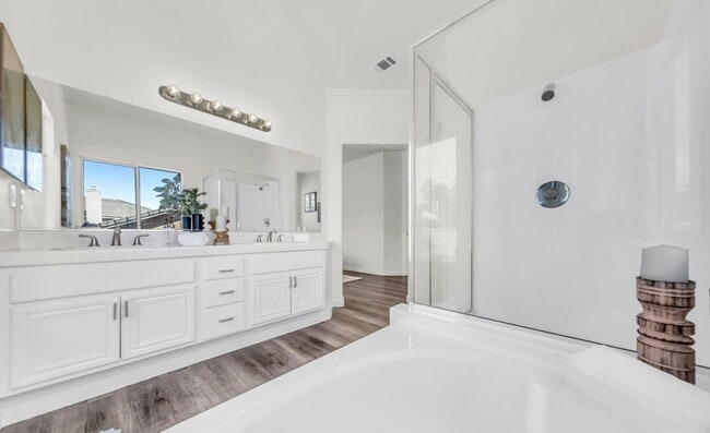 Building Photo - 1122 Alpine Ct