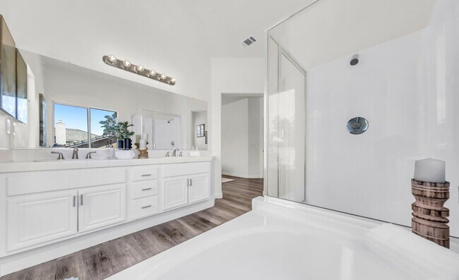 Foto del edificio - 1122 Alpine Ct