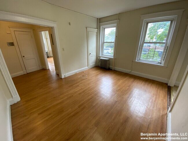 Foto del edificio - 235 Park Dr