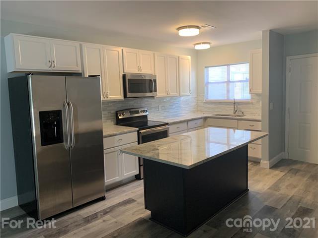 Foto del edificio - 7332 Meadow Glen Dr