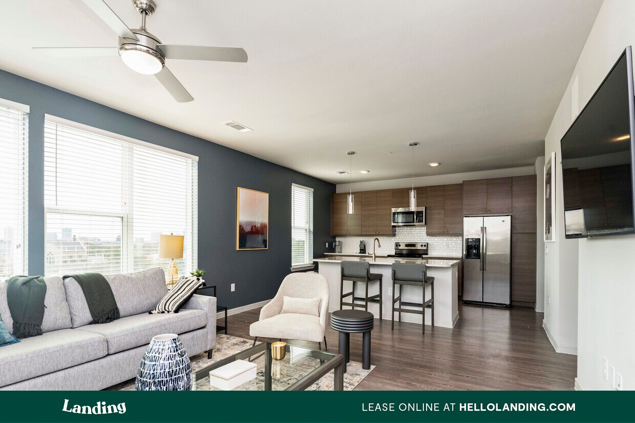 Foto principal - 3372 Peachtree Rd NE