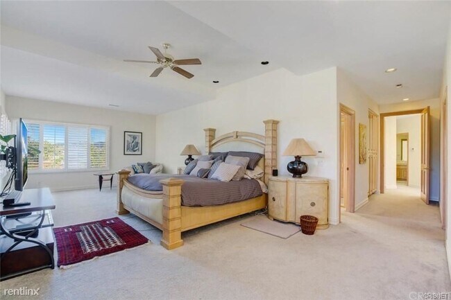 Foto del edificio - 5 br, 5 bath House - 24923 Lorena Dr