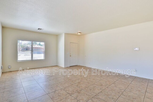 Building Photo - 2736 W. Mineral Butte Dr.