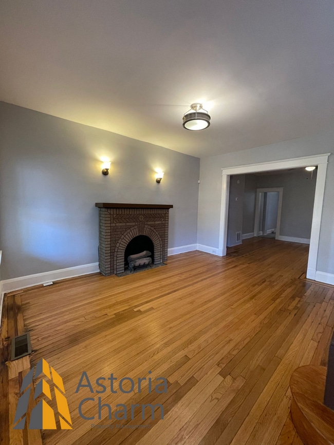 Building Photo - NEW 2Bed/1Bath + Den Home in West Baltimore!
