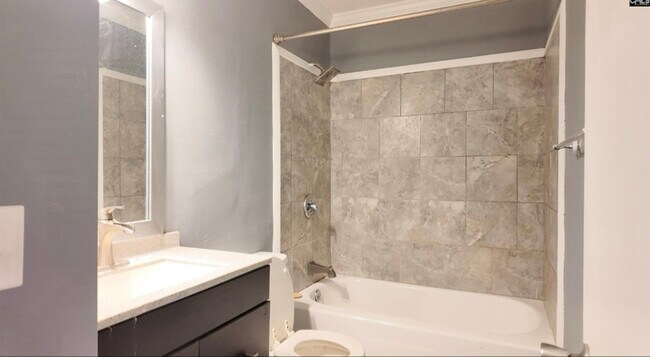 Foto del edificio - 529 Cambout St