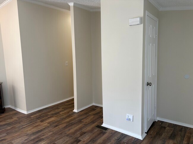 Foto del edificio - 4373 Laney Rd