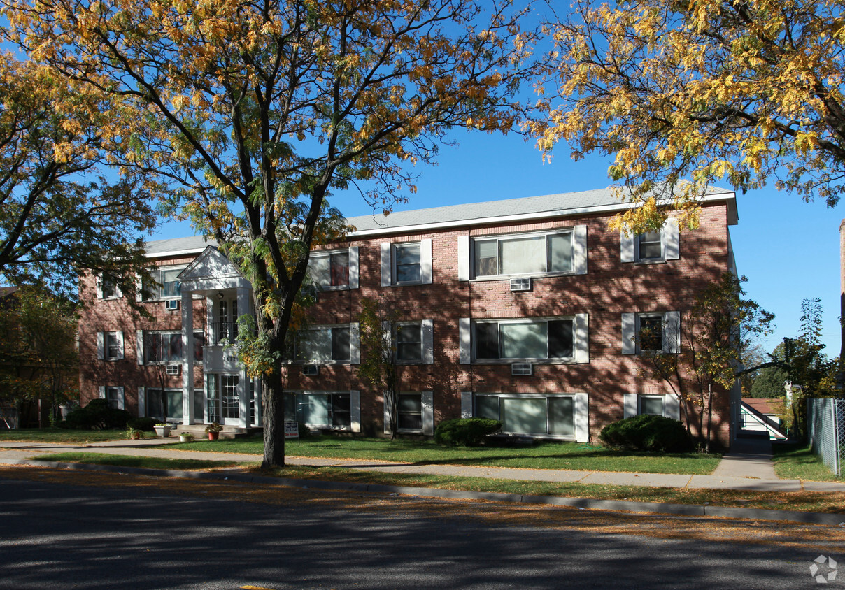 Primary Photo - Bloomington Avenue Apartments