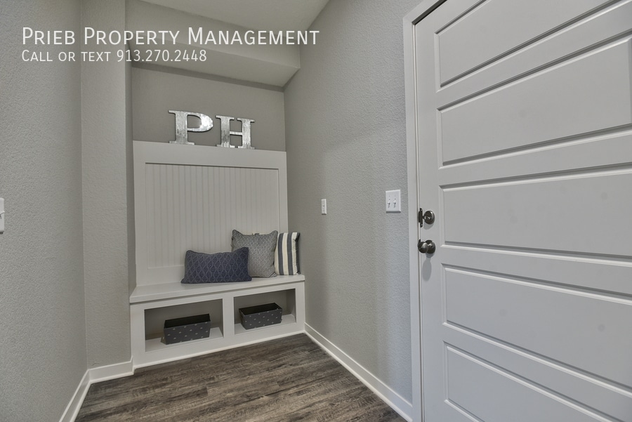 Foto principal - 22088 W 123rd St