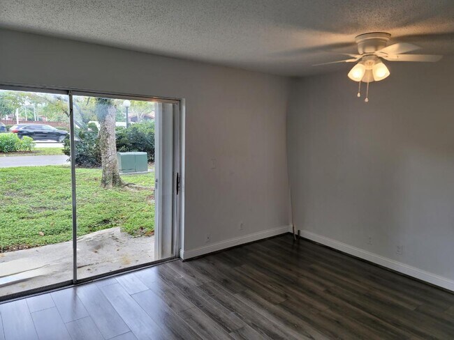 Building Photo - 7087 W Sunrise Blvd