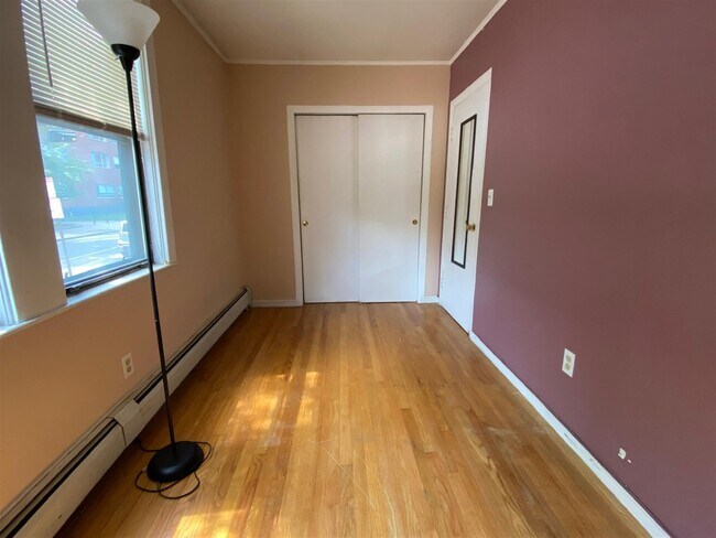 Building Photo - 5 Wendell St