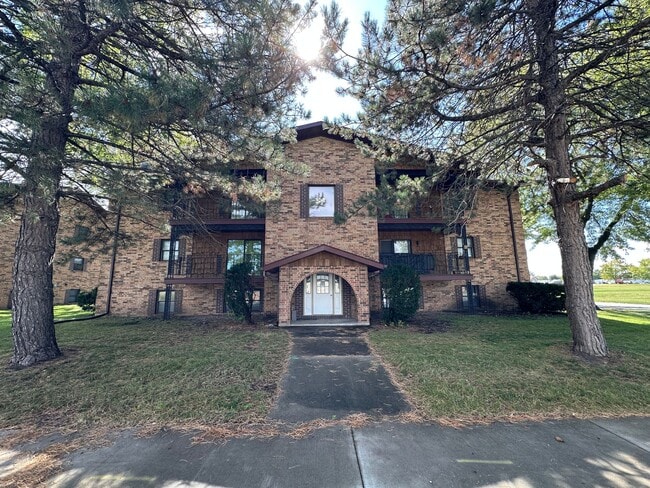 Building Photo - 2809 10th Ave N