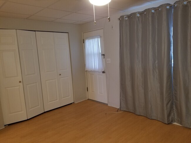 Foto del edificio - 8450 112th St N