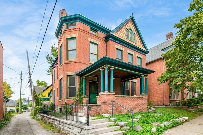 Foto del edificio - 925 Dennison Ave