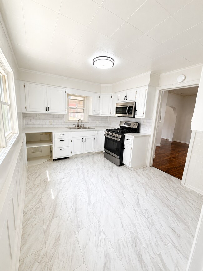Foto del edificio - 614 N Metcalf St
