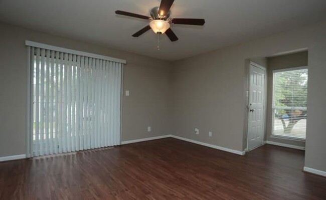 Foto del edificio - 1 bedroom in League City TX 77573