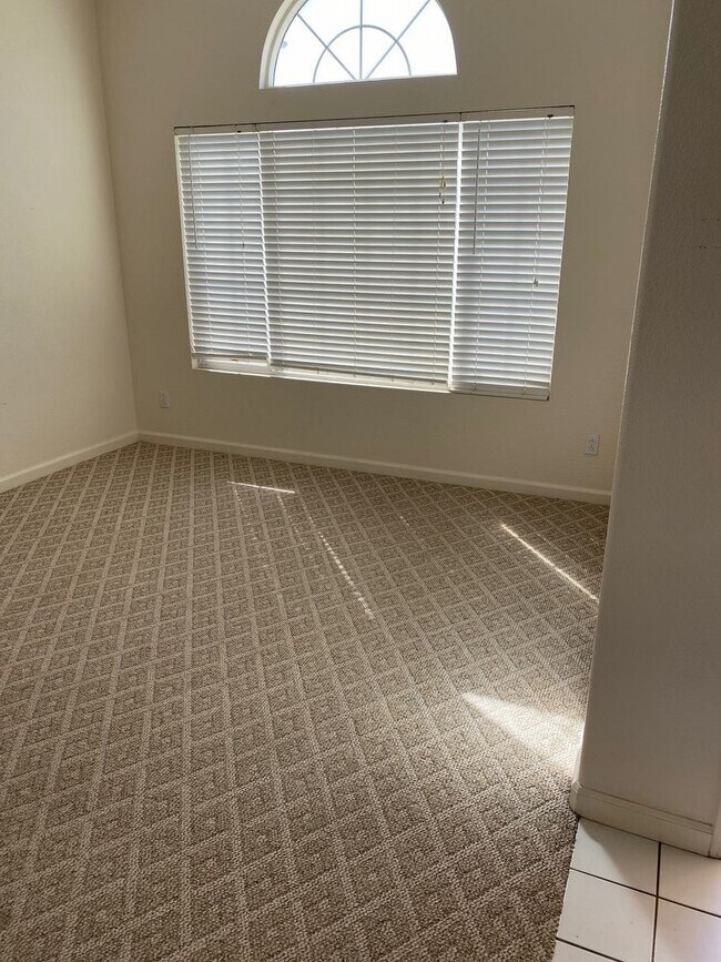 Foto del edificio - 3437 Penelope Drive