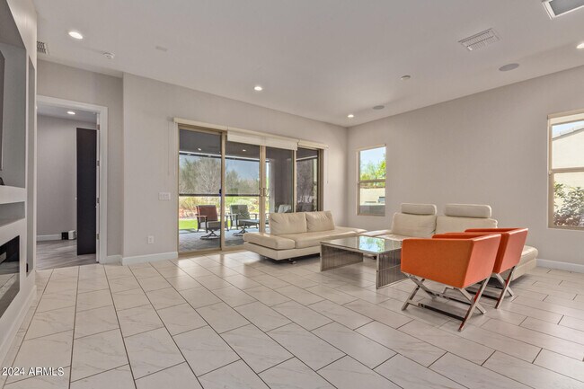 Foto del edificio - 18030 N 66th Pl