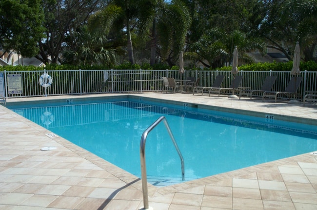 Building Photo - 757 Wiggins Lake Dr