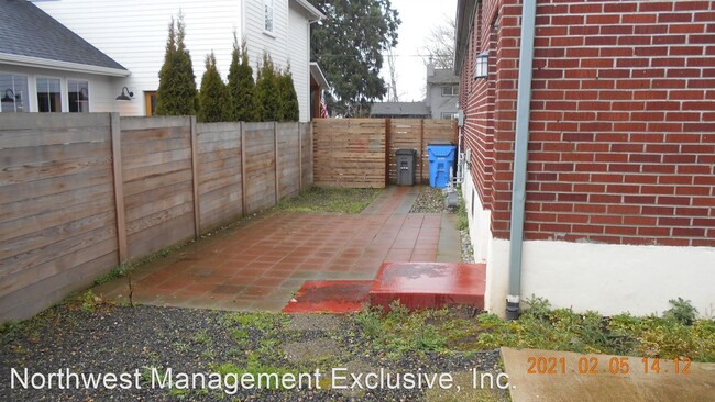Building Photo - 2 br, 1 bath House - 617 W 27th Street