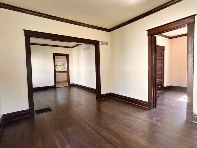 Foto del edificio - 520 E Kansas Ave