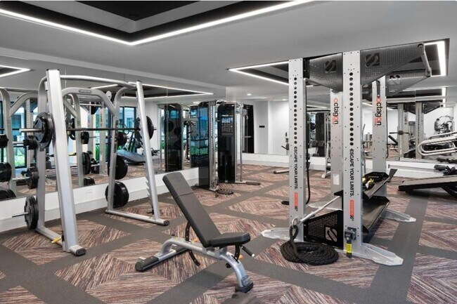 Foto del edificio - 4641 Montrose Blvd