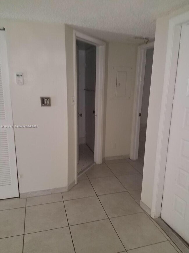 Foto del edificio - 9059 SW 141st Pl