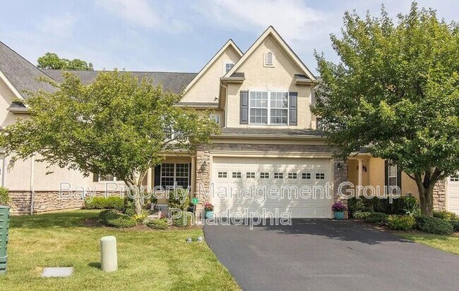 Building Photo - 570 Farmdale Cir