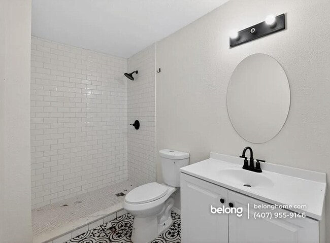 Building Photo - 6310 Belle Isles Dr