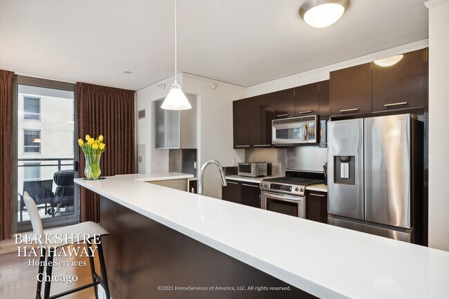 Building Photo - 450 E Waterside Drive