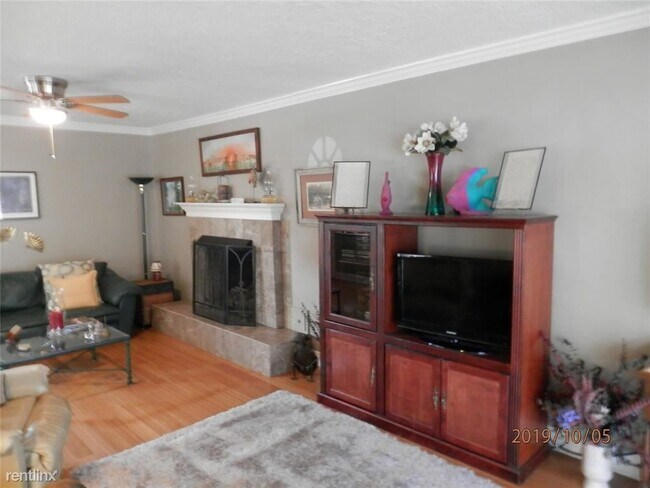 Building Photo - 3 br, 1 bath House - 515 Clear Lake Road