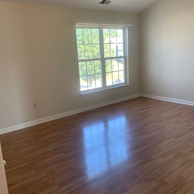Building Photo - 17624 Slate Way