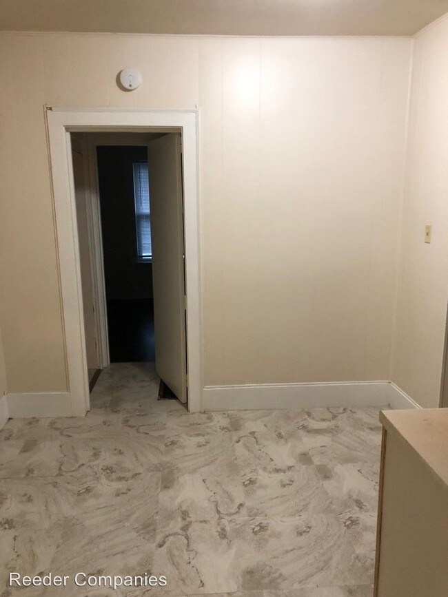Building Photo - 2 br, 1 bath Apartment - 4735 Towle