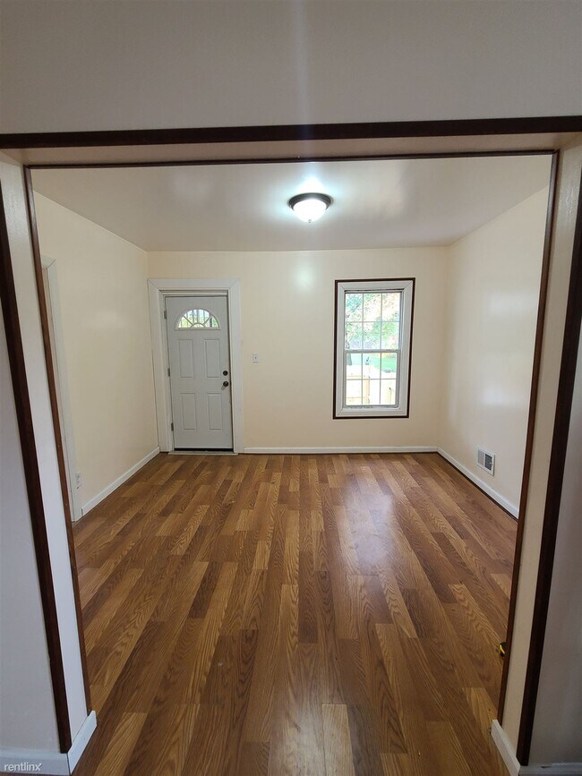Foto del edificio - 3 br, 1 bath House - 7759 Sherwood Street