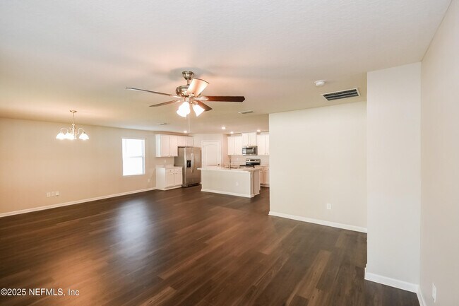 Foto del edificio - 834 Riley Rd