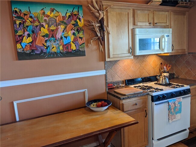 Foto del edificio - 399 S Main St