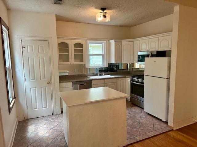 Foto del edificio - 915 E 39th St