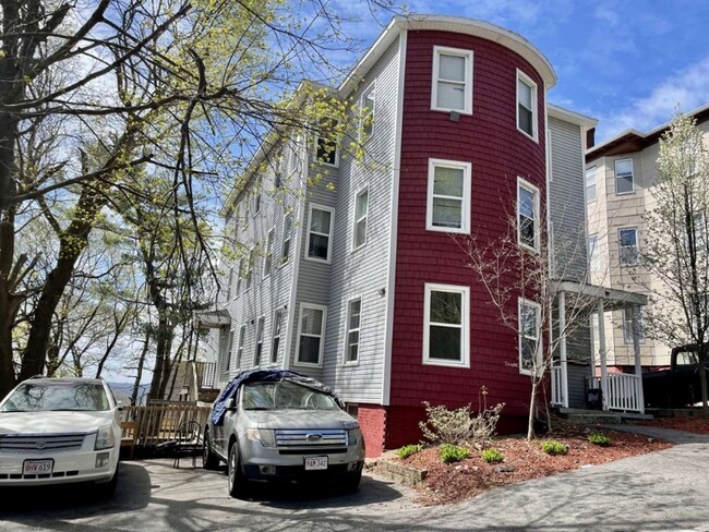 Building Photo - 53 Merrifield St