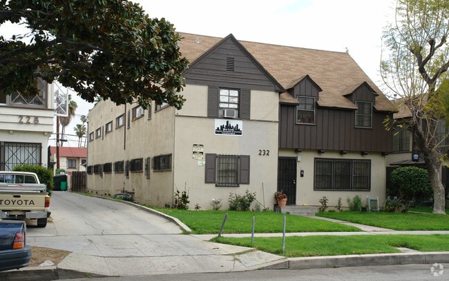 Building Photo - 236-236 S Harvard Blvd