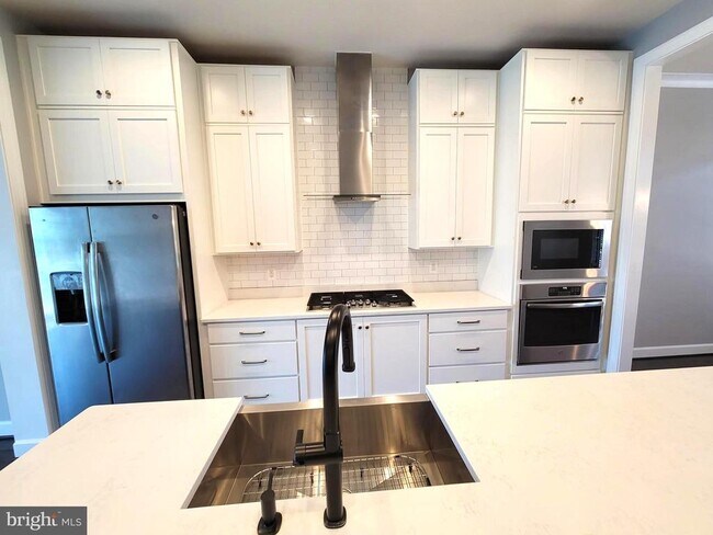 Foto del edificio - 23184 Hampton Oak Ter