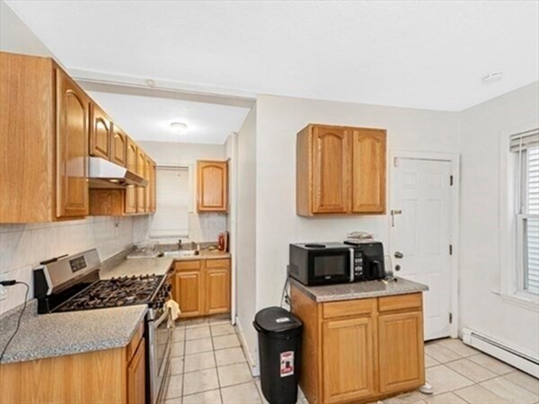 Primary Photo - 131 Arsenal St