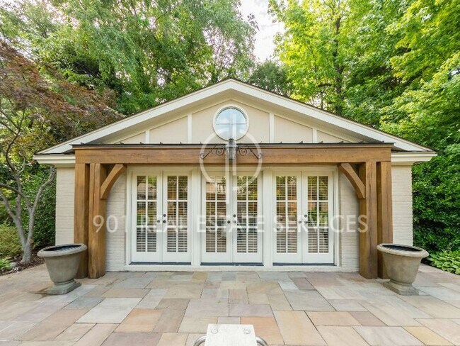 Building Photo - Charming Guest House in East Memphis
