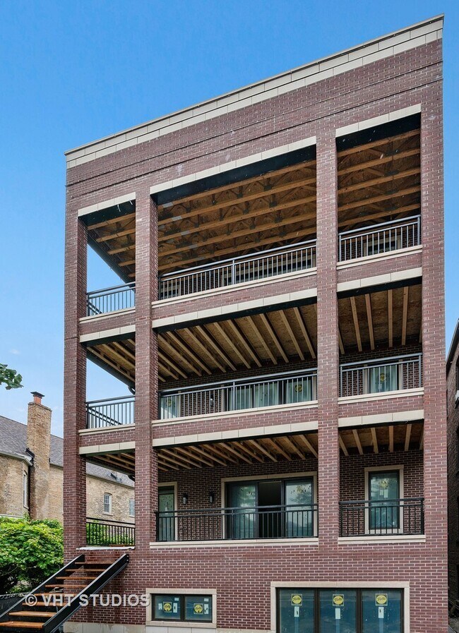 Foto del edificio - 1235 N Greenview Ave