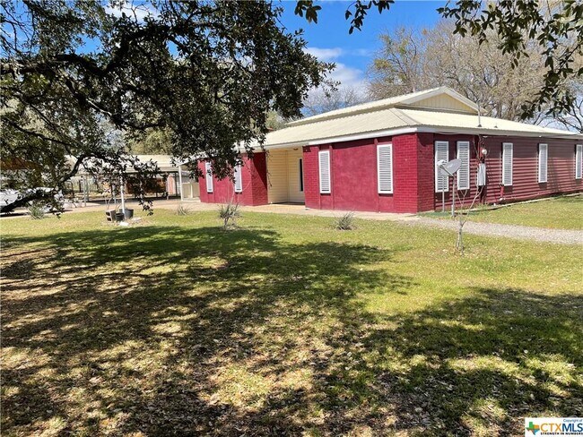 Building Photo - 5644 FM2484