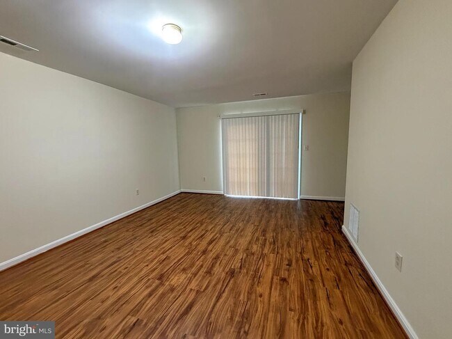 Building Photo - 4100 Hunters Hill Cir